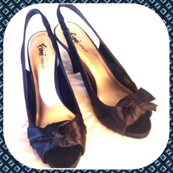 Fioni Night Shoes - 🌟HP🌟Black Satin Tuxedo-Bow Slingback 4” Pumps